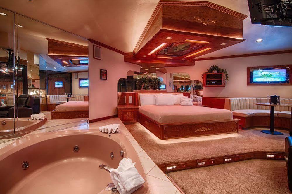 Sybaris Pool Suites - Indianapolis Eksteriør billede